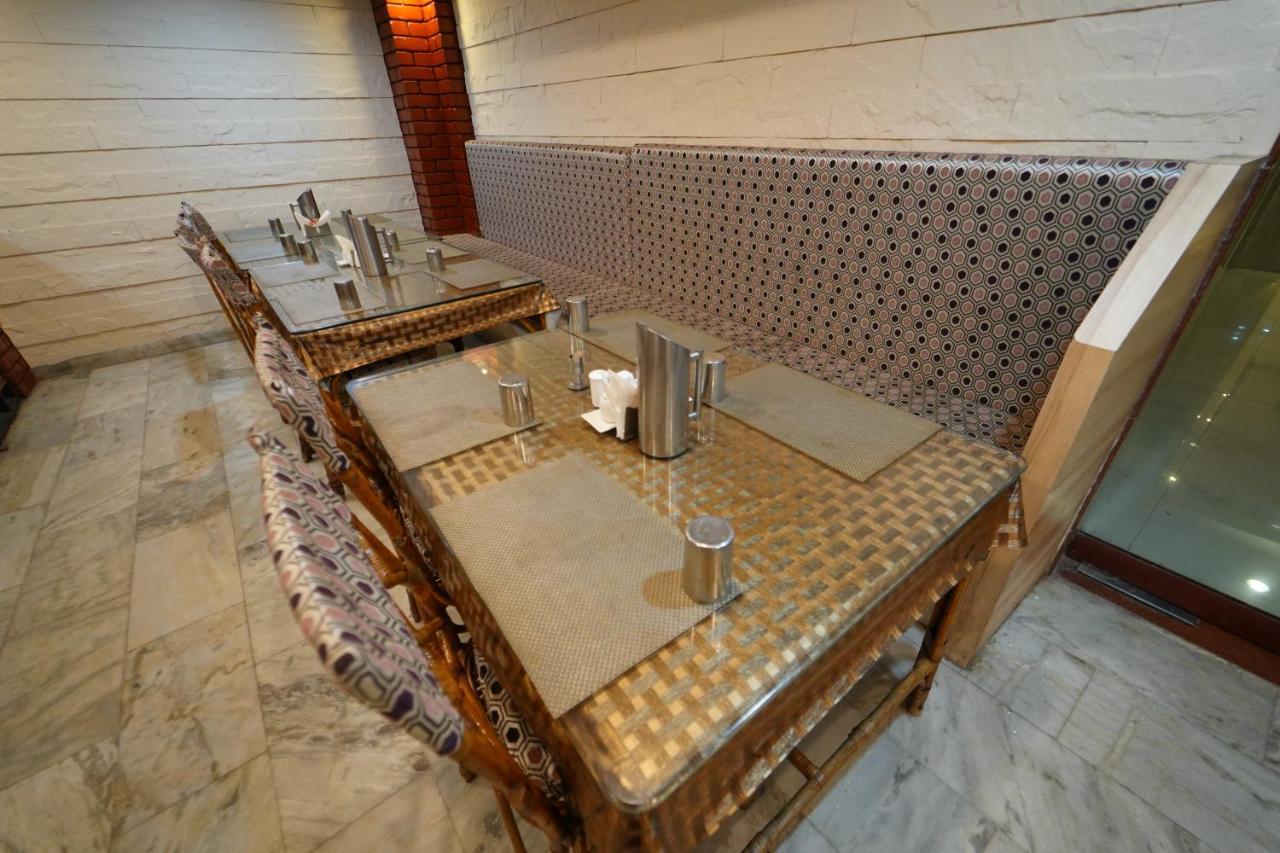 Hotel Palmyra Grand Inn Tirunelveli Buitenkant foto