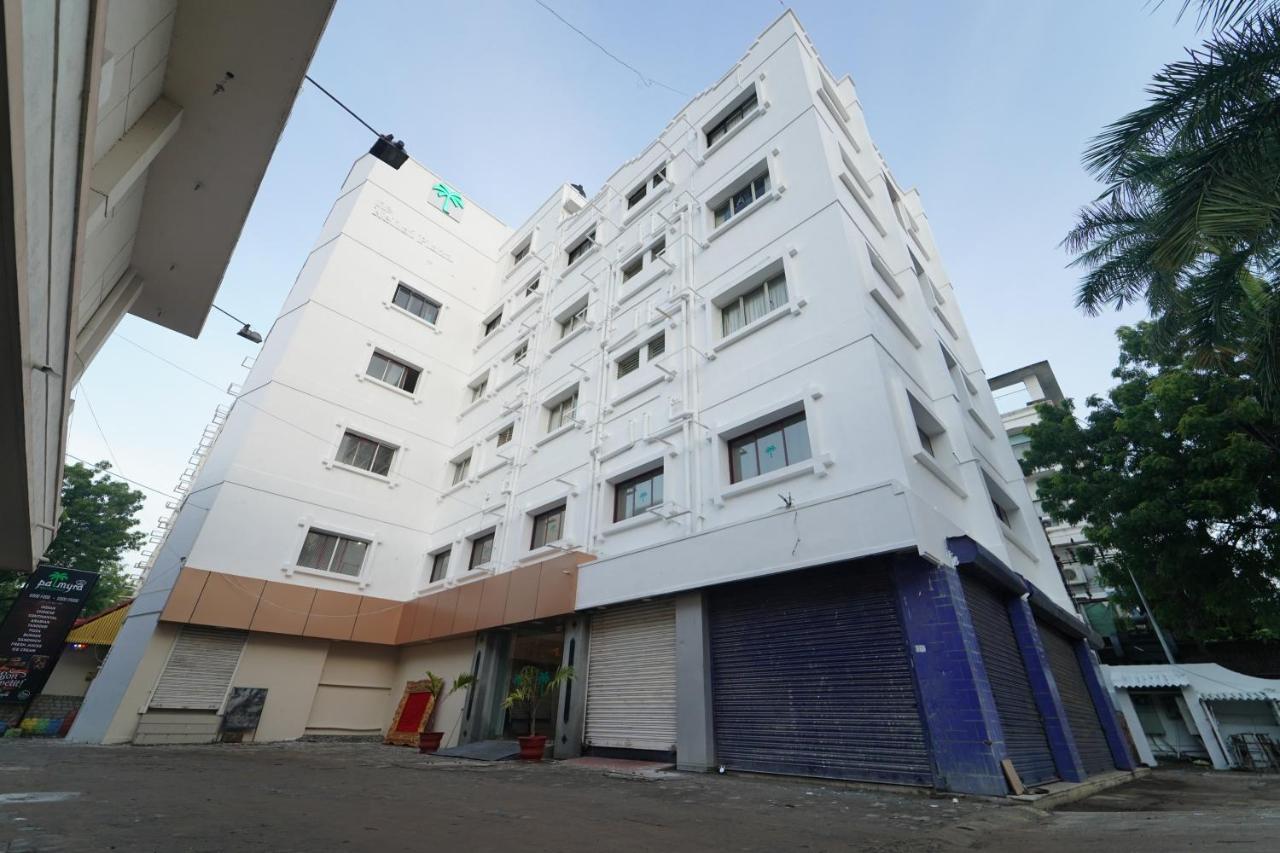 Hotel Palmyra Grand Inn Tirunelveli Buitenkant foto