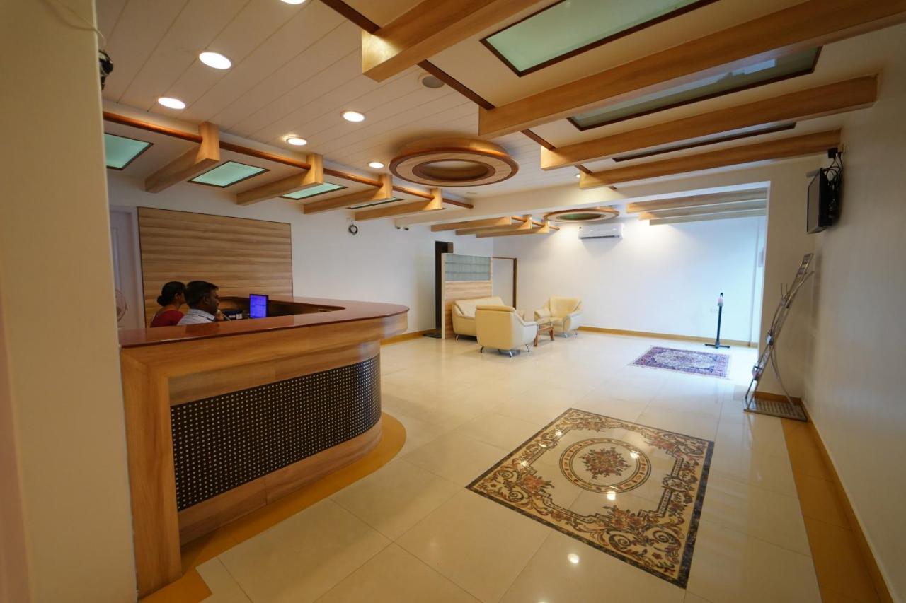 Hotel Palmyra Grand Inn Tirunelveli Buitenkant foto