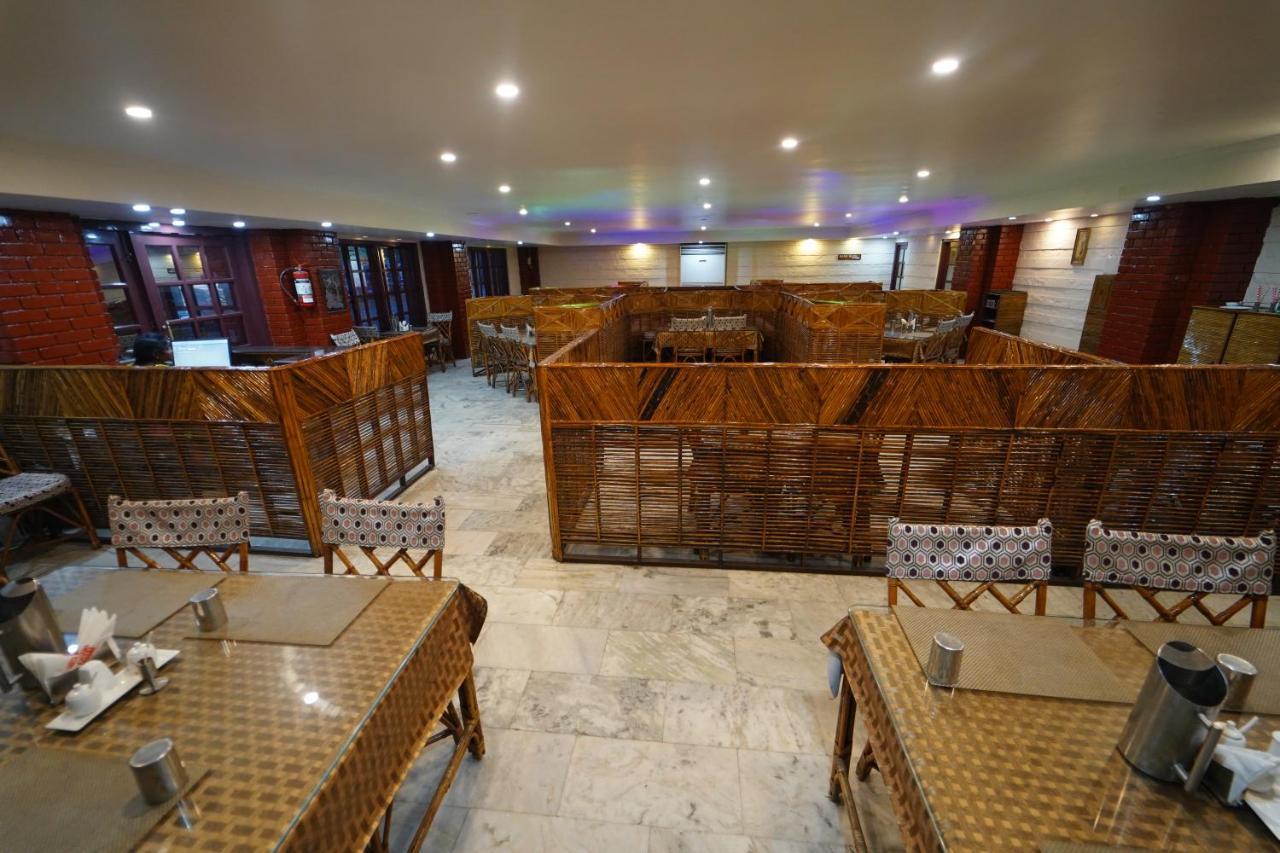 Hotel Palmyra Grand Inn Tirunelveli Buitenkant foto