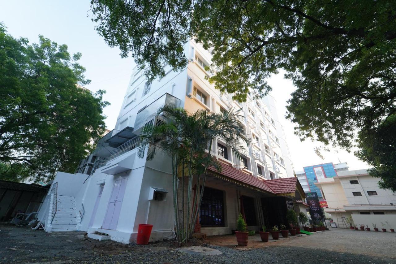 Hotel Palmyra Grand Inn Tirunelveli Buitenkant foto